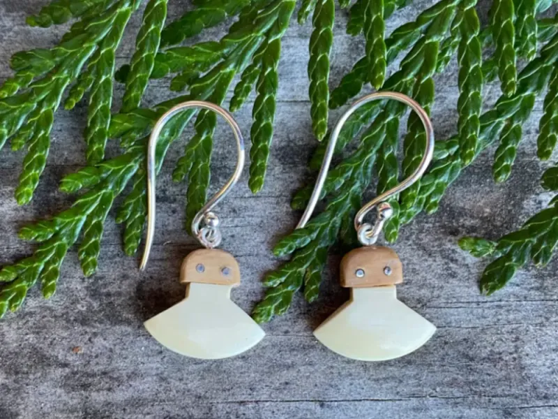 Ivory Jacks Fossilized Woolly Mammoth Ulu Jewelry