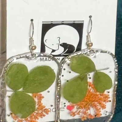 Dried Flower Resin Earrings